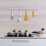 Barra-media-com-4-ganchos---60-cm