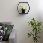 Nicho-decorativo-hexagonal---Linha-Wire---Aramado-com-madeira